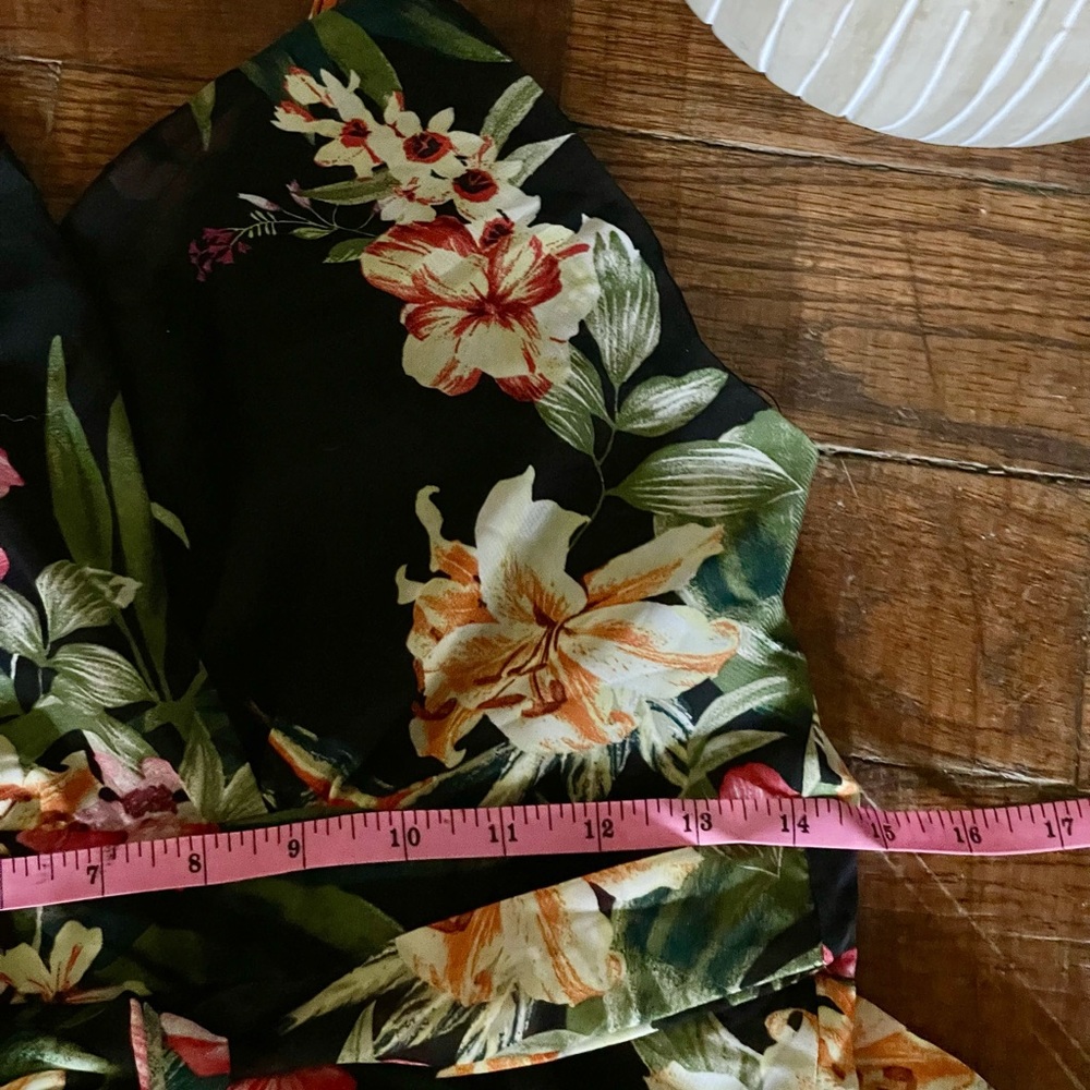 NWT Fashion Nova ‘Dream On’ Romper - Picture 5 of 8